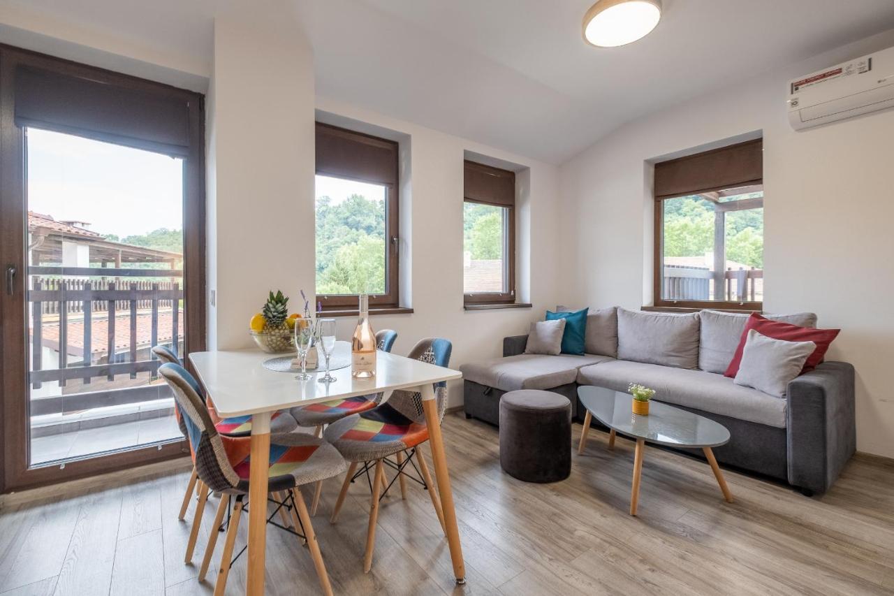 Tarnovgrad Apartments - Free Parking Велико-Тирново Екстер'єр фото