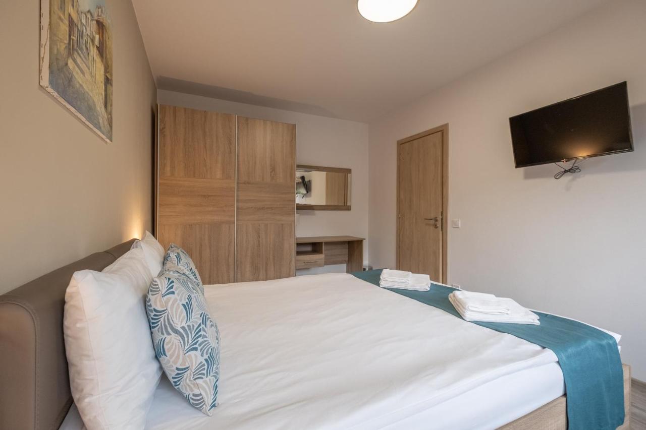 Tarnovgrad Apartments - Free Parking Велико-Тирново Екстер'єр фото